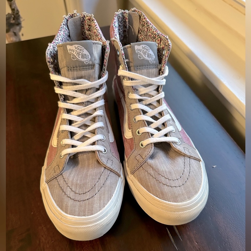 Old School Vans Women’s High-top Zip-up Sneaker Size 9 - Picture 3 of 13